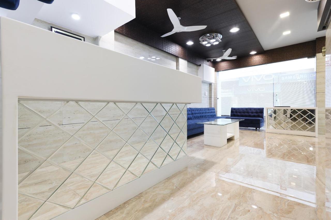 Oyo 60577 Sukhmani Residency Indore Exterior photo